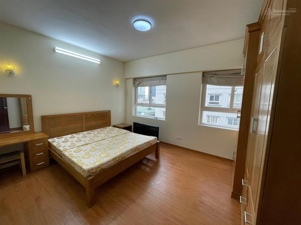 Bán cc kđt yên hoà  85m2, 3 ngủ, 2 vs, 7 tỷ nhà đẹp