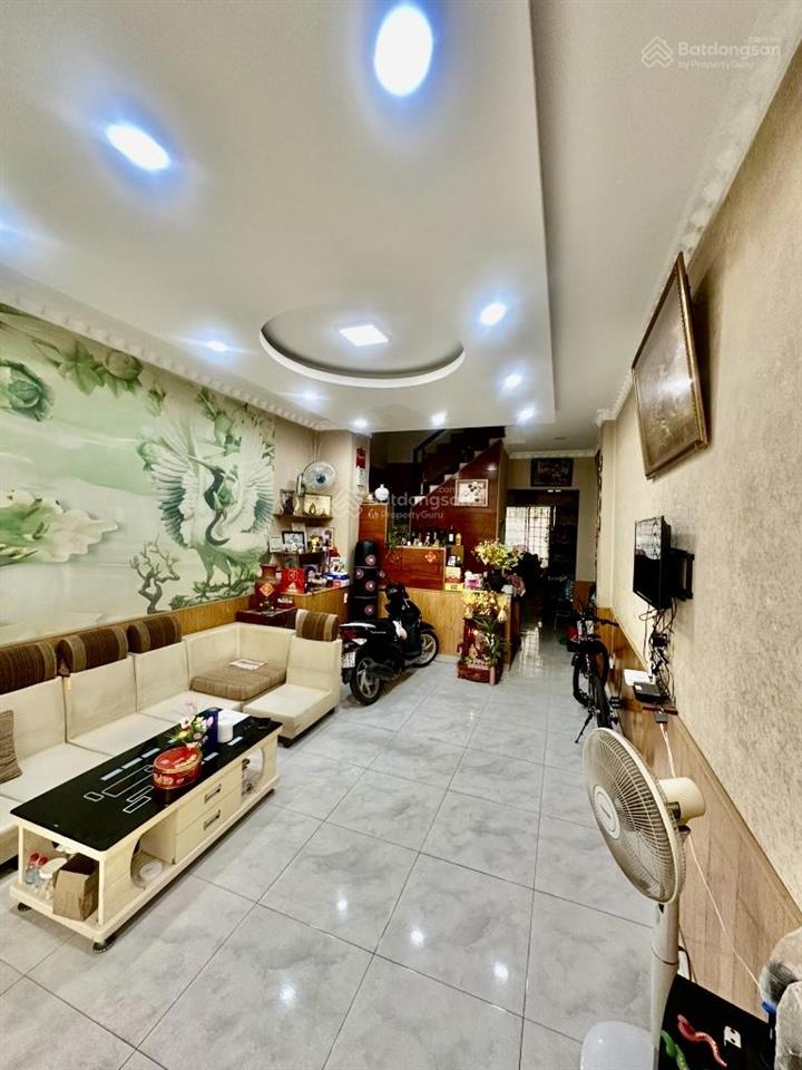 Bán nhà nơ trang long sát nguyễn xí (vincom plaza)  oto tới nhà  3 tầng 4pn  82m2 chỉ 9.5 tỷ tl