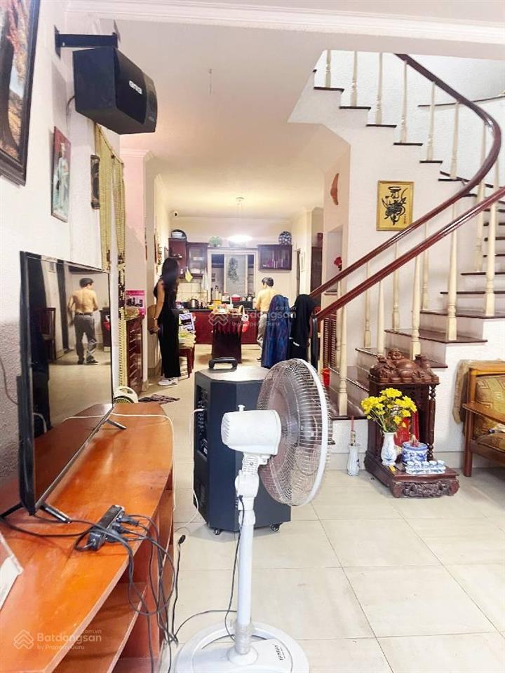 Bán nhà sân vườn oto đậu trung tâm bình thạnh sát chợ bà chiểu hẻm 7m tt 120m2 đất 2 tầng chỉ 8.6tỷ