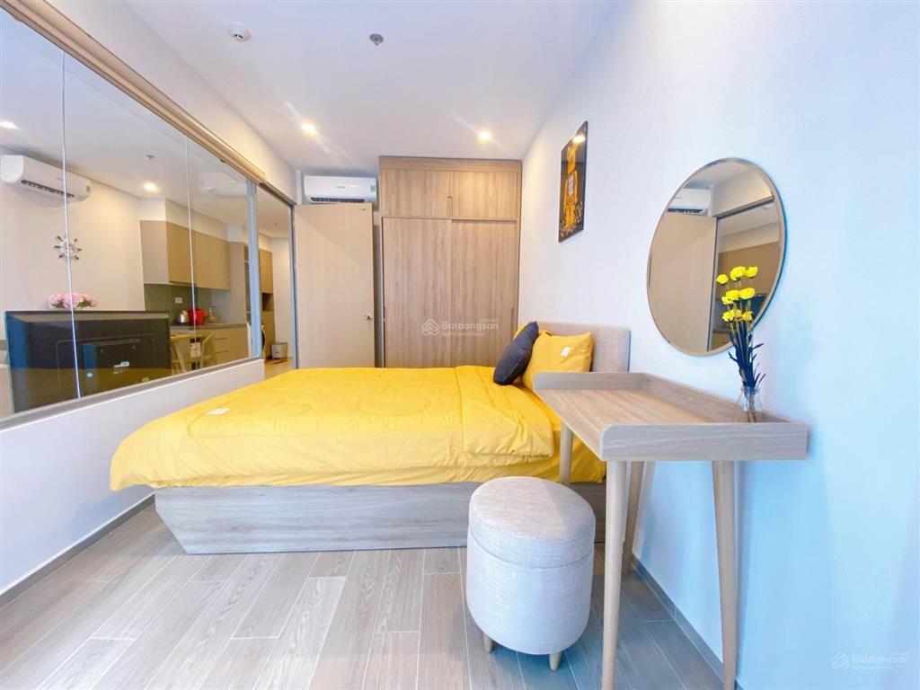 Chính chủ bán gấp 2pn the sóng vũng tàu, giá 2.2 tỷ, full nội thất,  phạm yến 0775 707 ***