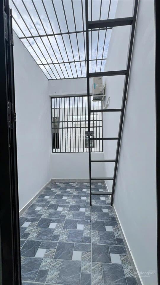 Bán gấp căn nhà phố bà rịa 120m2 xây 1 trệt 2 lầu  có sổ hồng 5.450 tỷ.  phạm yến 0775 707 ***