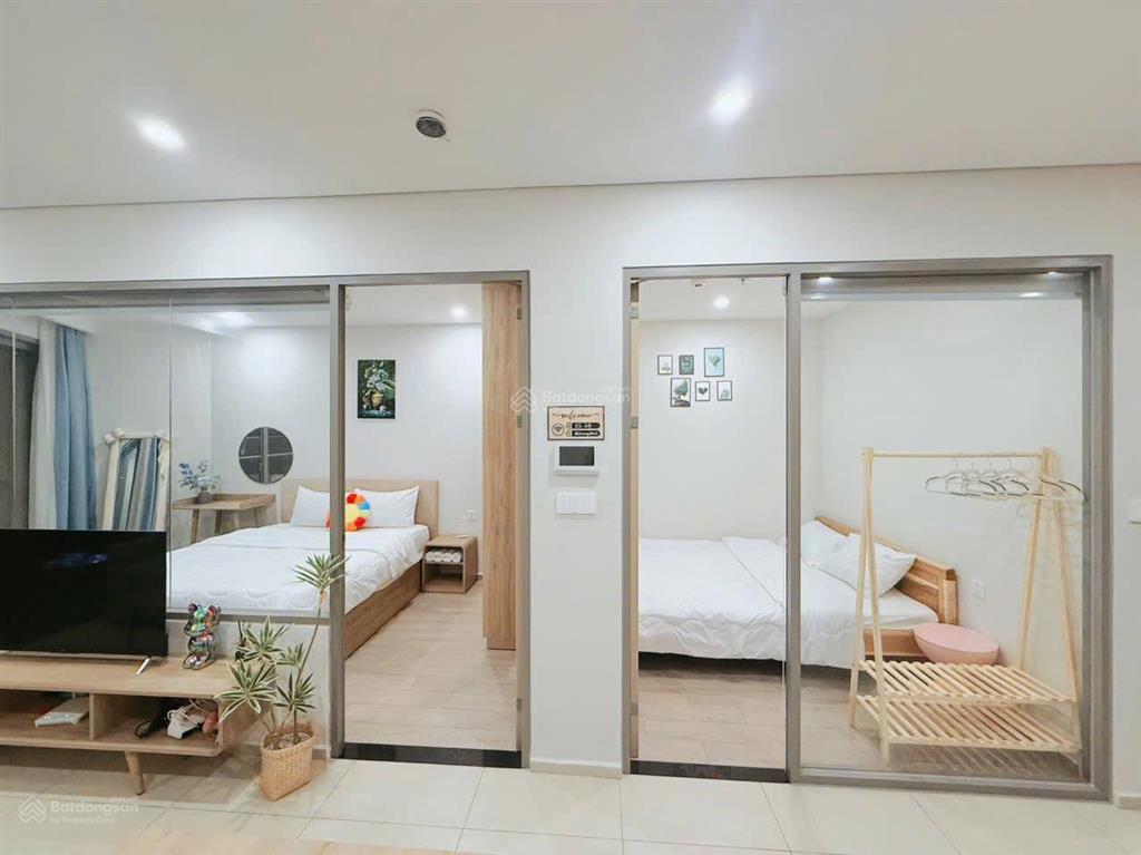 Bán căn 2pn 50m2 full nội thất the sóng vũng tàu, giá 2.2 tỷ, cách biển 200m. phạm yến 0775 707 ***