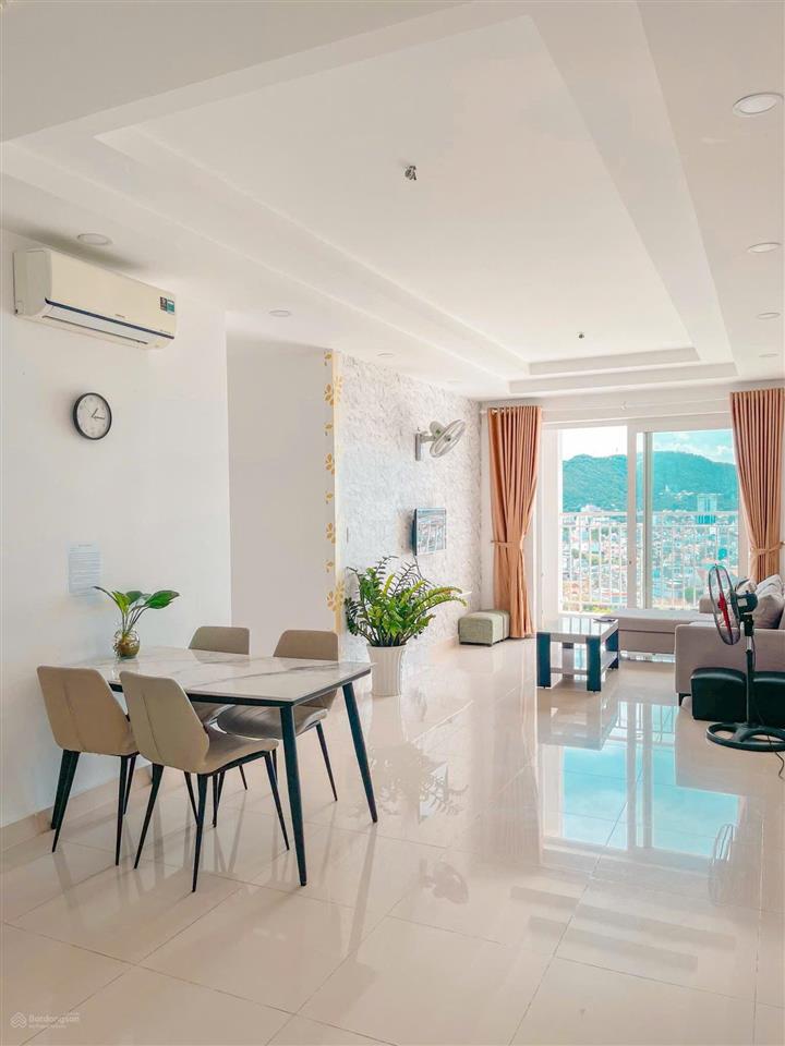 Cần bán gấp căn 3pn 108m2 view biển phố vũng tàu melody  4.9 tỷ, có sổ hồng 0775 707 *** yến