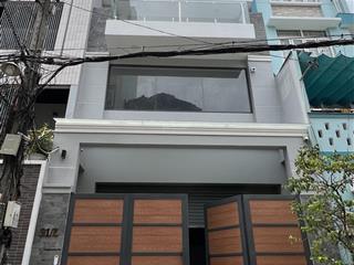 125triệu nguyên căn ngang 6m hầm 2 xe hơi hẻm lớn 2 xe hơi khu sầm uất