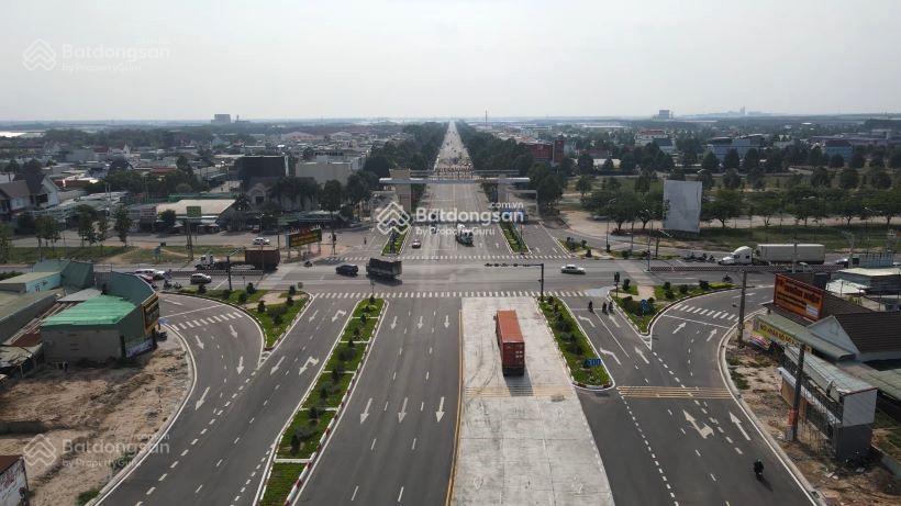 Bán nhà 1 trệt, 1 lầu vỉa hè đậu 2 ô tô  trong khu công nghiệp  đang cho thuê 6tr  giá 1,9 tỷ