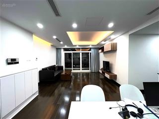 Chính chủ cho thuê căn hộ cao cấp 3 phòng ngủ 120 m2 mới tinh vị trí vàng của quận ba đình