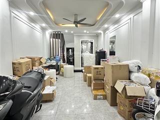 Bán nhà riêng hoàng cầu, dt48* 7 tầng, thang máy, ô tô gần, sổ vuông đẹp chính chủ giá 15.5 tỷ (tl)