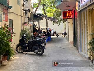 Bán căn hộ tập thể bộ ca  lô góc 3 thoáng  dt23/75m2  tầng 1 thông, kinh doanh  giá bán 4,2 tỷ.