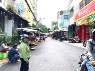 Nhà đẹp ngay chợ cc26 đường lê thị hồng, p17, dt 6x17m, một lầu giá 14 tỷ tl mạnh