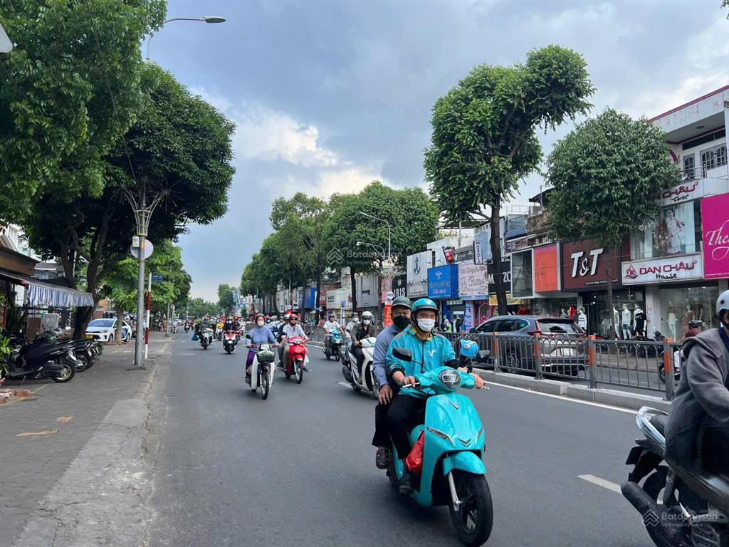 Hot! bán gấp định cư nước ngoài mt quang trung dt 5x25 3 lầu giá 25 tỷ tl