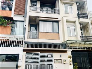 Cho thuê nhà hầm trệt 3 lầu đường bùi tá hán giá 28tr/tháng