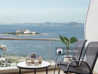 Căn hộ view vịnh hạ long hiếm hoi, nội thất cao cấp, cho thuê tốt, đất ở lâu dài, giá tốt