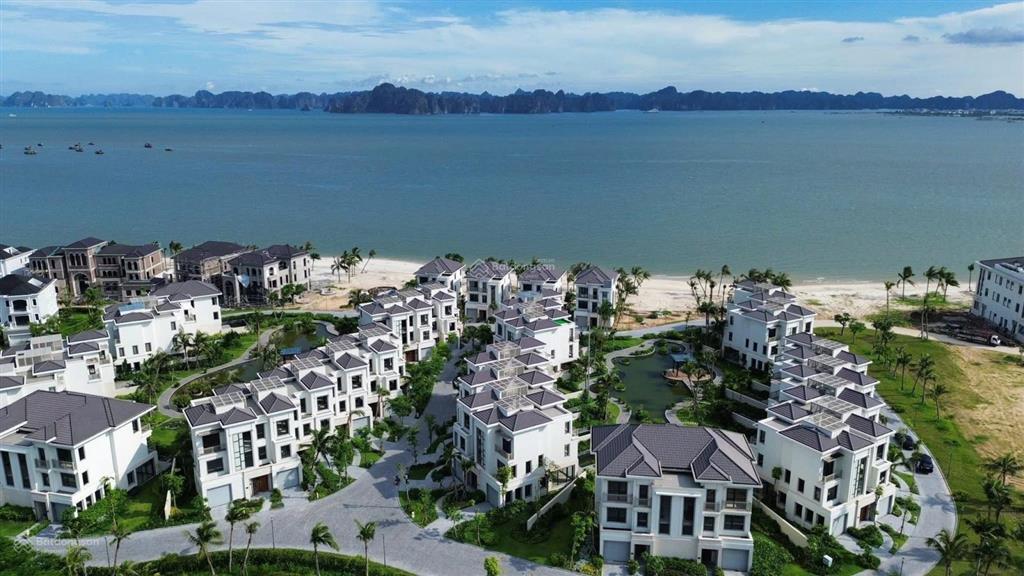 Hiếm có! biệt thự biển compound hạ long, sổ hồng lâu dài, bãi tắm riêng, nhận nhà ngay, giá cực tốt