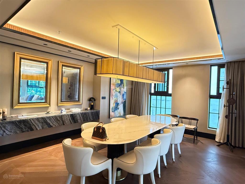 Hiếm! căn hộ siêu sang 3pn căn góc vòng cung  view tràng tiền plaza  rẻ nhất thị trường, giá tốt