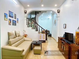 Bán nhà phố hoàng cầu 45m2 4 tầng  15m ra ô tô  gần hồ hoàng cầu