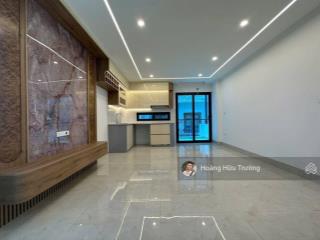 Bán nhà riêng ngõ 72 nguyễn trãi dt 40m2 8 tầng thang máy  gần royal city  20m ra mặt phố