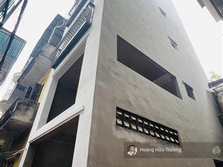 Bán nhà phố đội cấn dt 40m2 6 tầng  lô góc 2 mặt thoáng  ngõ nông gần phố