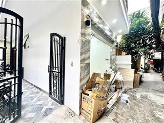 Bán nhà phố hoàng hoa thám  vĩnh phúc dt 40m2 6 tầng thang máy  lô góc  ngõ thông gần phố!!!