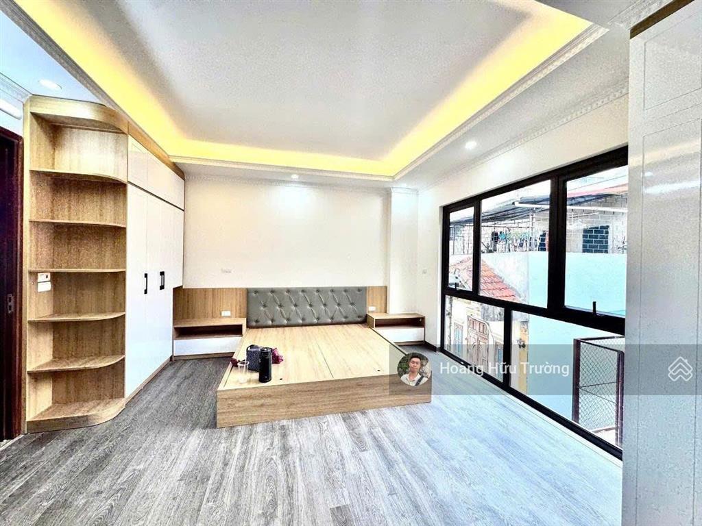 Bán nhà phố kim mã giang văn minh dt 40m2 5 tầng thang máy nhà mới ở ngay gần mặt phố!!!