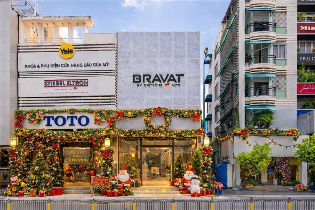 Cho thuê nhà mặt tiền ngang 10m nam kỳ khởi nghĩa q.3  1 trệt 2 lầu 1 tum có thể cải tạo 7 tầng