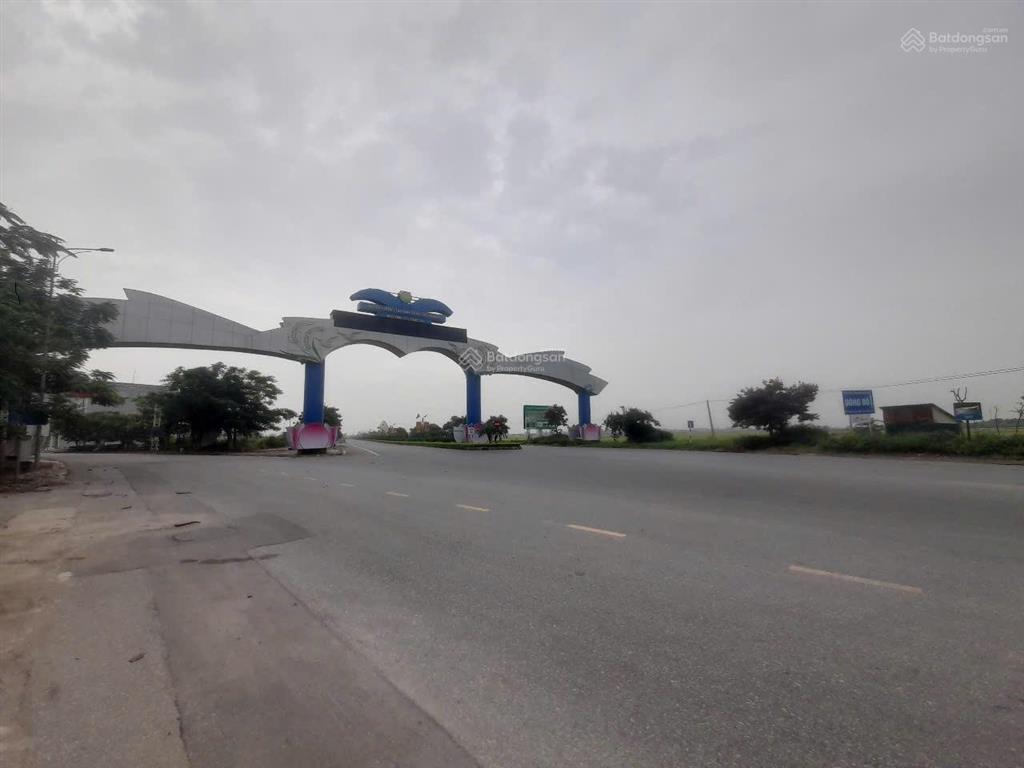 Bán đất lương tài, bắc ninh. 125m2 * mt 4,5m * 2,4 tỷ. ô tô tránh nhau, sẵn nhà c4 ở ngay