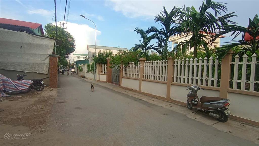 Bán đất thuận thành, bắc ninh. 76m2 * mt 4,2m * 2,6 tỷ. ô tô vào đất, gần phố.