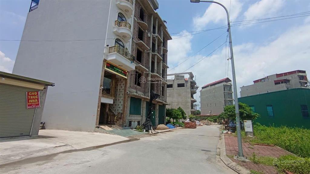Bán đất thuận thành, bắc ninh. 90m2 * mt 4,5m * 5,4 tỷ. ô tô tránh nhau, vỉa hè kinh doanh