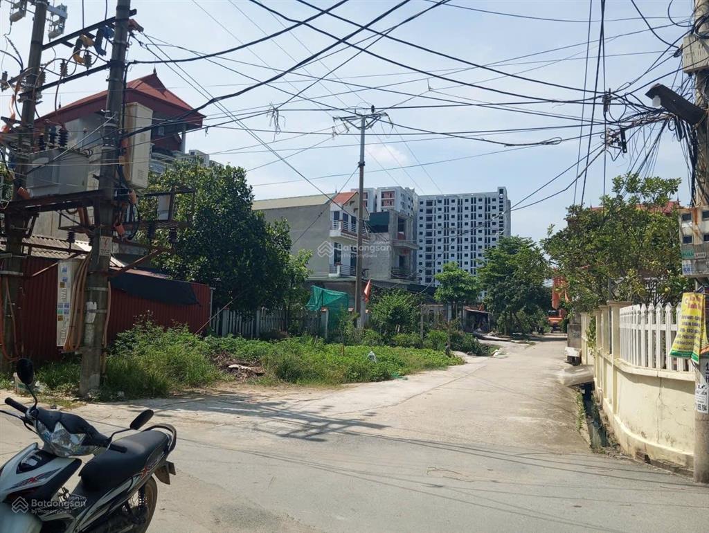 Bán đất thuận thành, bắc ninh. 100m2 * mt 5m * 3,25 tỷ. đường ô tô, sát phố.