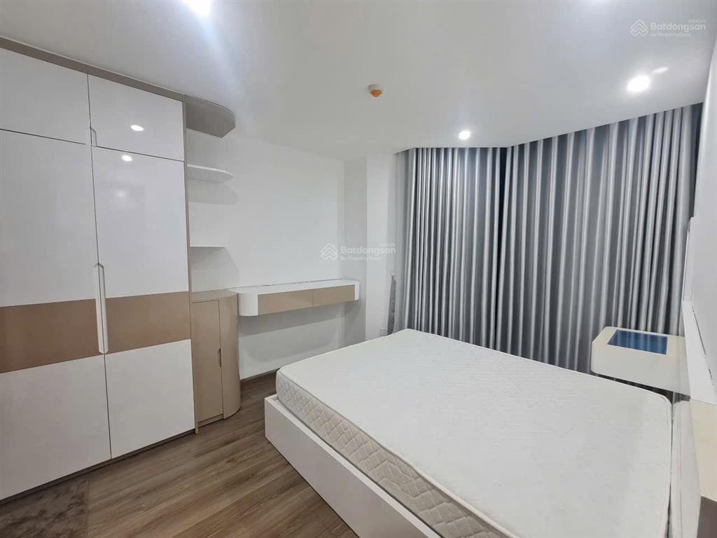 Chính chủ bán 2 phòng ngủ hud building nội thất đẹp pháp lý vĩnh viễn. có hợp đồng thuê sẵn