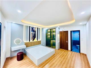 Nhà minh khai  50m ra ôtô  52m2  5 tầng tang máy  xây mới  mt 5m  chỉ 9. x tỷ