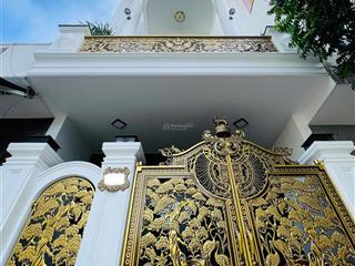 Siêu phẩm tân cổ điển 3 tầng hòa minh gần biển. ngôi nhà sẽ khiến anh chị tự hào khi sở hữu!