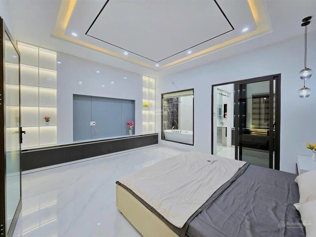 Siêu phẩm 3 tầng bàu năng 1 gần lý thái tông, hoàng thị loan | có gara ô tô, 4pn, 4wc siêu vip