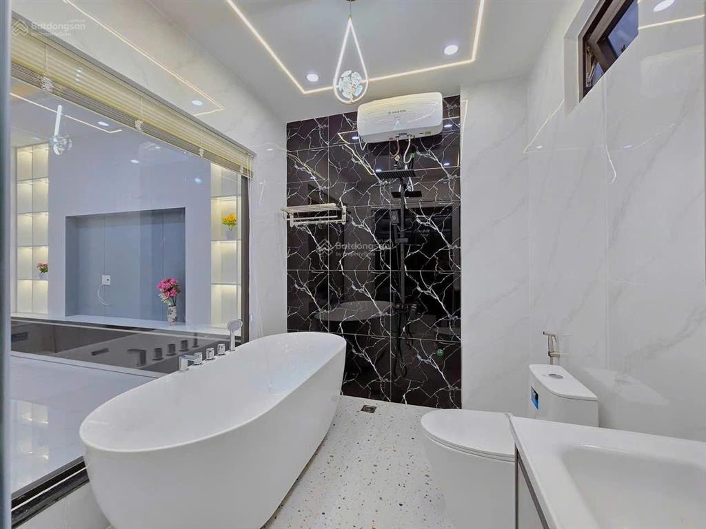 Siêu phẩm 3 tầng bàu năng 1 gần lý thái tông, hoàng thị loan | có gara ô tô, 4pn, 4wc siêu vip