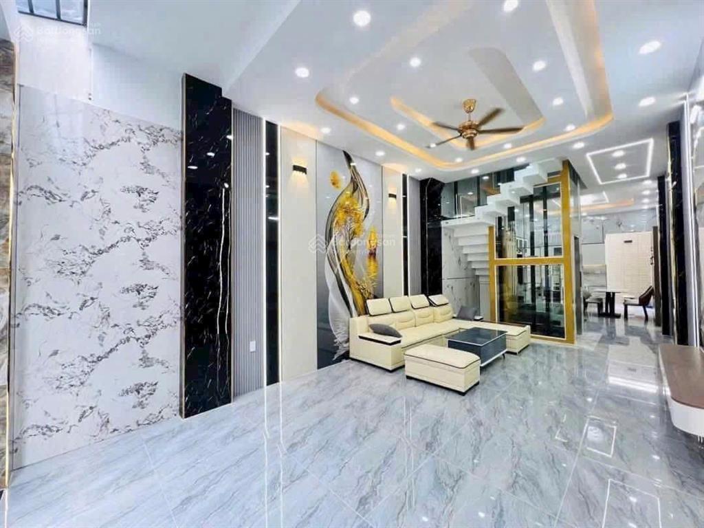 Bán nhà đẹp xây mới 4x17m.xây 3 lầu có thang máy.hẻm 7m thông lê văn khương,phường hiệp thành.q12