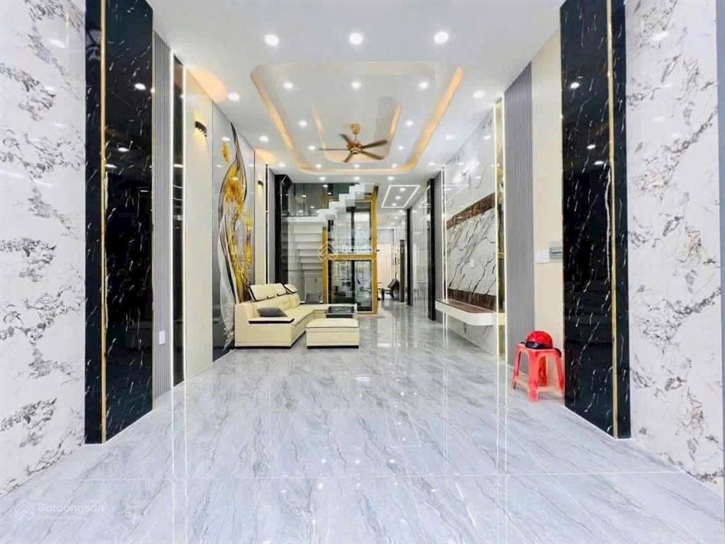 Bán nhà đẹp xây mới 4x17m.xây 3 lầu có thang máy.hẻm 7m thông lê văn khương,phường hiệp thành.q12