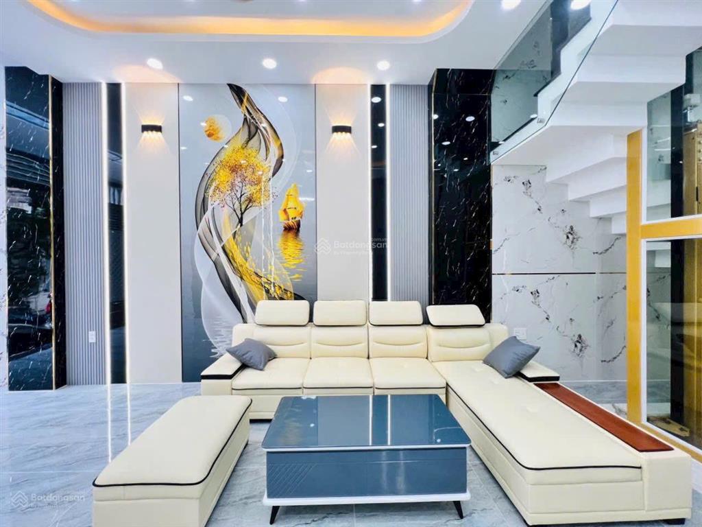 Siêu phẩm xây mới có thang máy 4x16m.đúc 4 tấm hẻm 7m thông lê văn khương.phường hiệp thành.q12