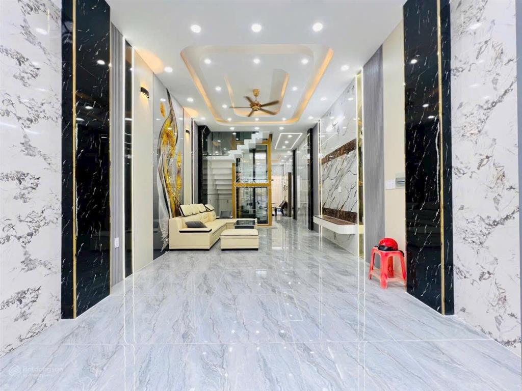 Siêu phẩm xây mới có thang máy 4x16m.đúc 4 tấm hẻm 7m thông lê văn khương.phường hiệp thành.q12