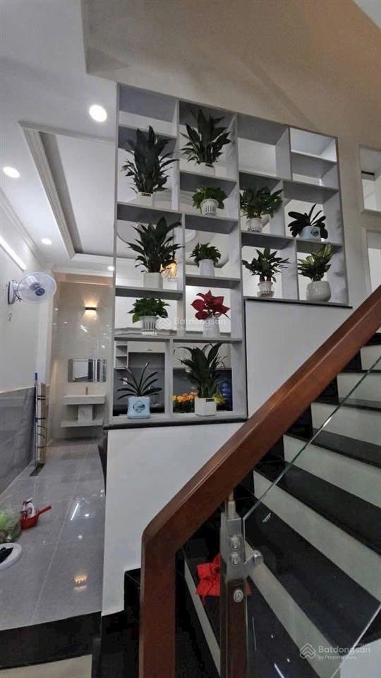 Bán nhà phố xây mới 5 tầng có thang máy( 4x 21m)hẻm 7m thông đường lê thị riêng, phường thới an.q12