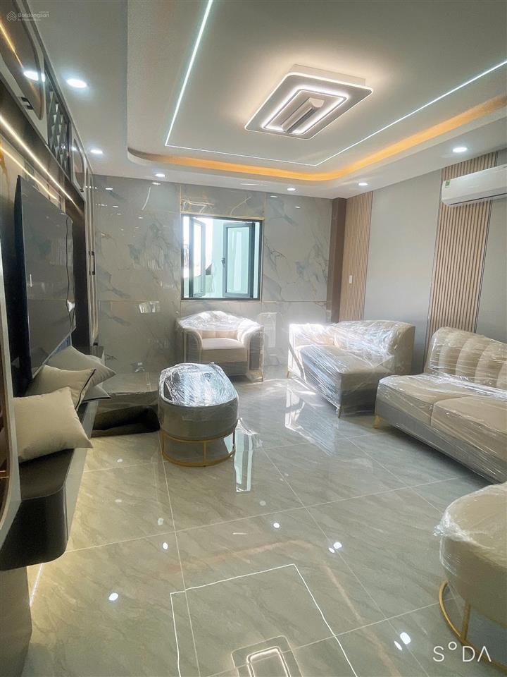 Nhà đẹp 4x15m. xây 1 lửng 3 lầu. hẻm 6m đường thới an 20, phường thới an q12.  0902 702 ***
