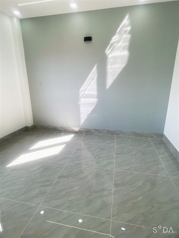 Nhà đẹp 4x15m. xây 1 lửng 3 lầu. hẻm 6m đường thới an 20, phường thới an q12.  0902 702 ***