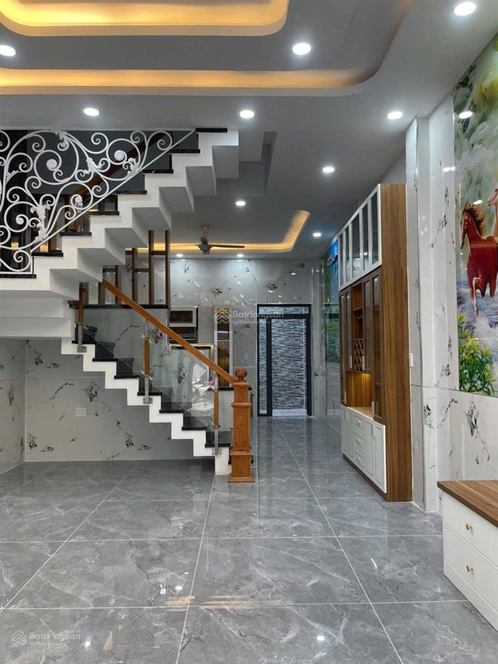 Nhà phố xây mới 5x15m.xây 3 lầu hẻm 6m trục đường lê văn khương,phường hiệp thành.q12