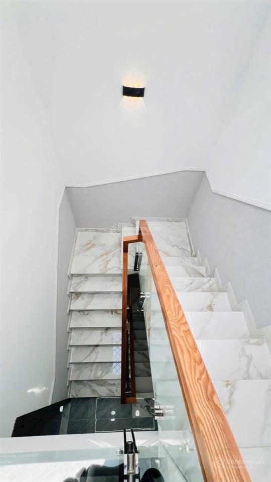 Nhà xây mới 4x15m.xây 1 lửng ,3 lầu ,đường ta20,phường thới an.q12. 0902 702 ***