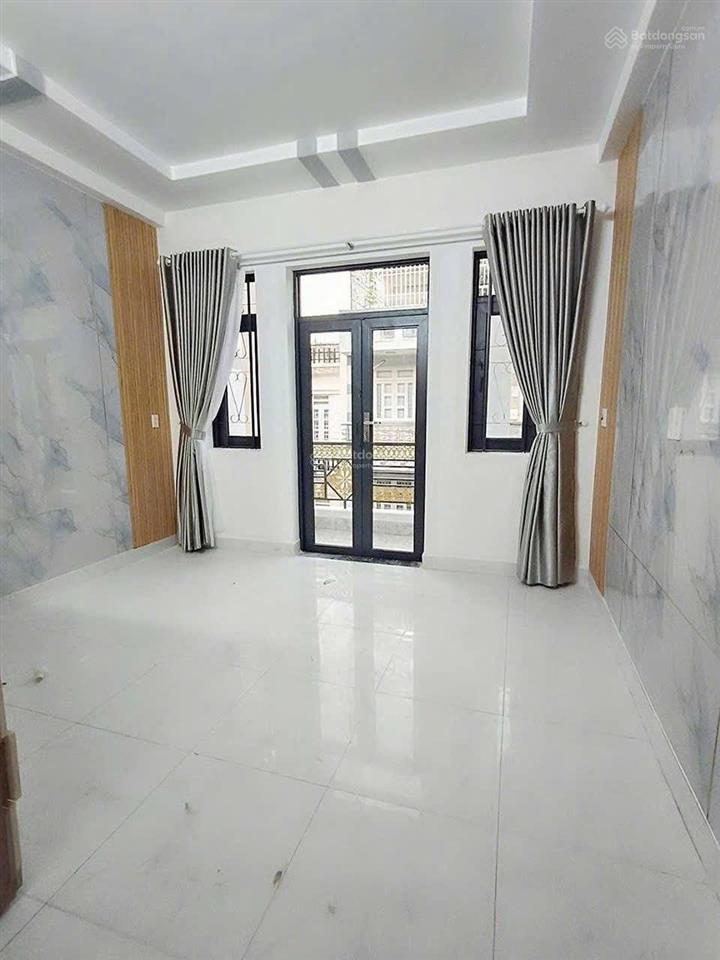 Bán nhà phố đẹp 4,5mx14m. đúc 4 tấm đường lê văn khương, phường thới an, q12.  0902 702 ***