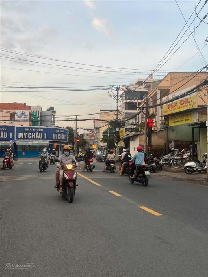 Bán nhà mới keng 4x16m, đúc 3 tấm đường 8m cách 15m ra đường trần thị cờ, phường thới an, q12