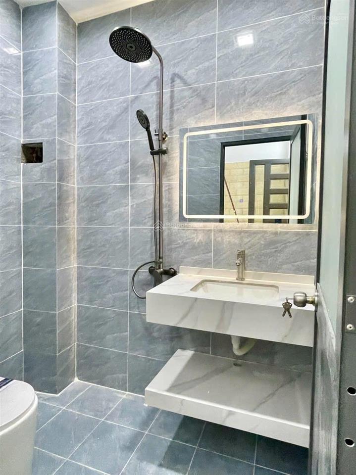 Bán nhà mới keng 4x16m, đúc 3 tấm đường 8m cách 15m ra đường trần thị cờ, phường thới an, q12
