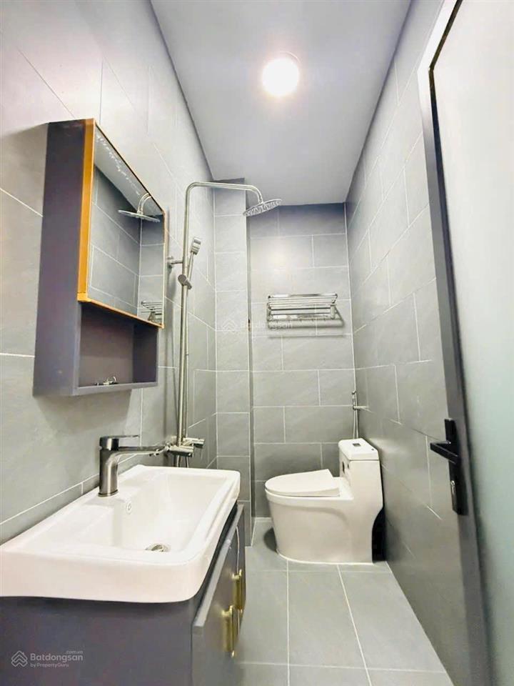 Bán nhà đẹp 4x20m.xây 2 lầu hẻm 6m đường thới an 16,phường thới an.q12. 0902 702 ***