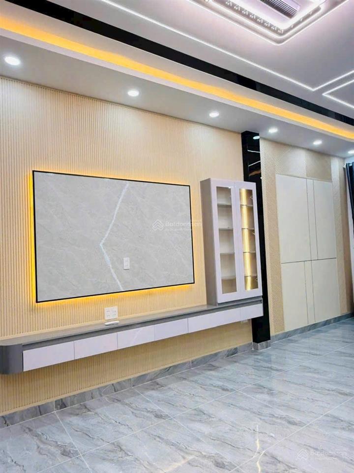 Bán nhà đẹp 4x20m.xây 2 lầu hẻm 6m đường thới an 16,phường thới an.q12. 0902 702 ***