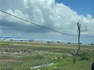 Bán nhanh lô đất gần kcn, đông dân cư, tiện ích đầy đủ, full thổ cư, sẵn sổ. giá chưa đến 900tr