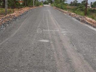 Đất thổ vườn nở hậu, mặt tiền kênh xáng t2 đường 10m hiện sổ, view kênh thoáng mát.