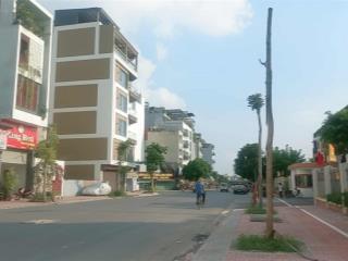 Siêu phẩm phân lô ngọc thụy, 83m2, mt 6m, đường 12m, sát công viên, chỉ 22 tỷ, 0967 182 ***